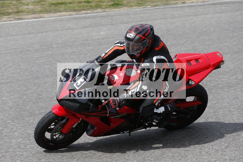 /10 20.04.2026  Pluess Moto Sport ADR/Einsteiger/13